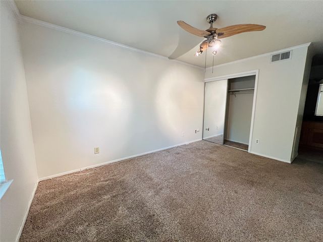 5759 Cedar Creek Drive, Benbrook, TX 76109