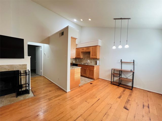 5759 Cedar Creek Drive, Benbrook, TX 76109