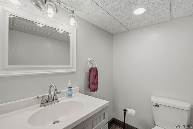 102 North Seine Drive, Cheektowaga, NY 14227