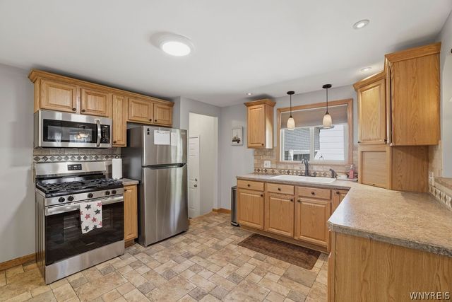 102 North Seine Drive, Cheektowaga, NY 14227