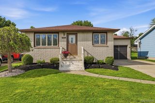 102 North Seine Drive, Cheektowaga, NY 14227