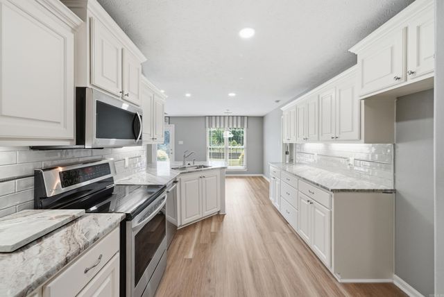 41 Weatherwood Drive, Greenbrier, AR 72058