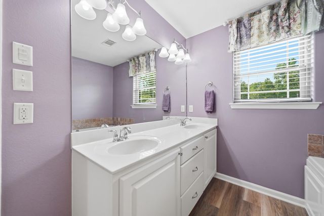 41 Weatherwood Drive, Greenbrier, AR 72058