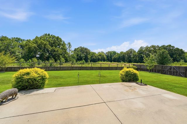 41 Weatherwood Drive, Greenbrier, AR 72058