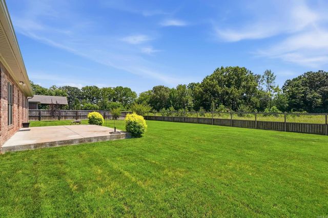 41 Weatherwood Drive, Greenbrier, AR 72058