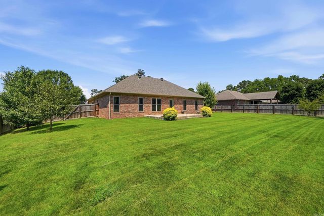 41 Weatherwood Drive, Greenbrier, AR 72058