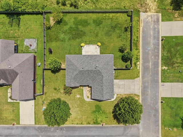 41 Weatherwood Drive, Greenbrier, AR 72058