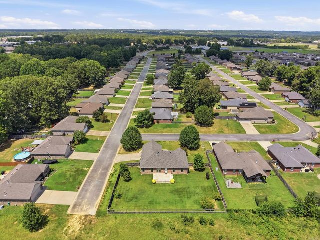41 Weatherwood Drive, Greenbrier, AR 72058