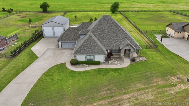 16802 S 11th West Avenue, Glenpool, OK 74033