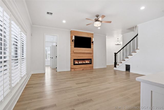 16802 S 11th West Avenue, Glenpool, OK 74033