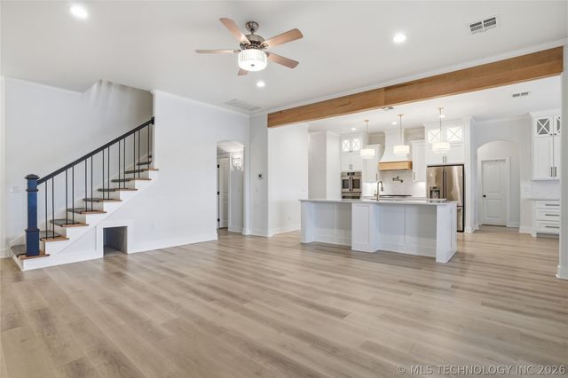 16802 S 11th West Avenue, Glenpool, OK 74033