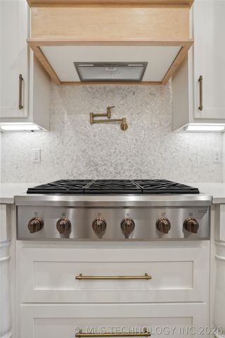 16802 S 11th West Avenue, Glenpool, OK 74033