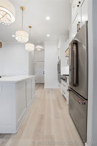 16802 S 11th West Avenue, Glenpool, OK 74033