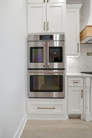 16802 S 11th West Avenue, Glenpool, OK 74033