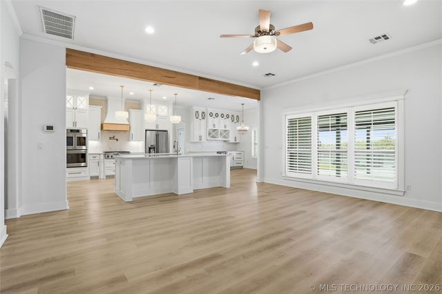 16802 S 11th West Avenue, Glenpool, OK 74033