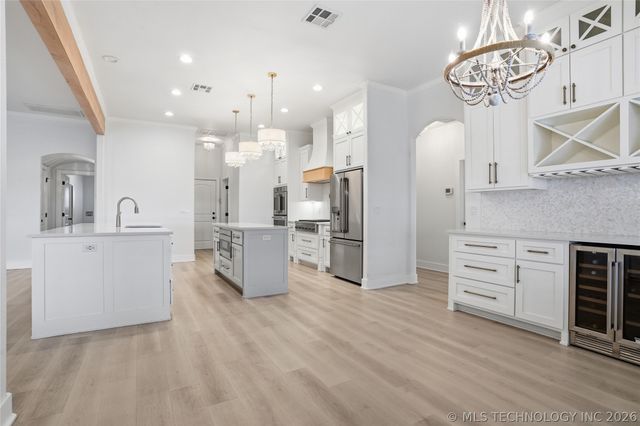 16802 S 11th West Avenue, Glenpool, OK 74033