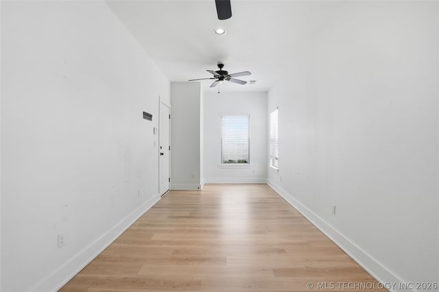 16802 S 11th West Avenue, Glenpool, OK 74033