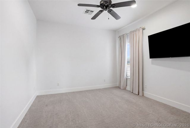 16802 S 11th West Avenue, Glenpool, OK 74033