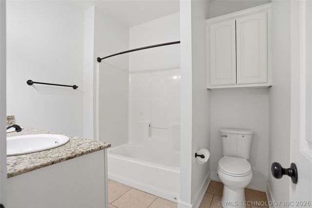 16802 S 11th West Avenue, Glenpool, OK 74033