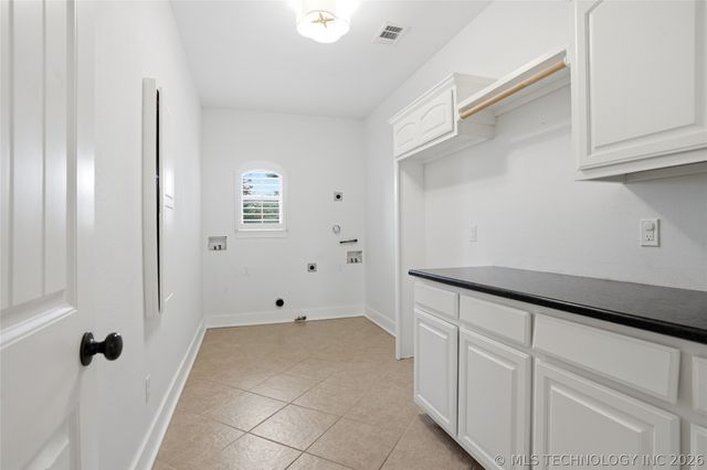 16802 S 11th West Avenue, Glenpool, OK 74033