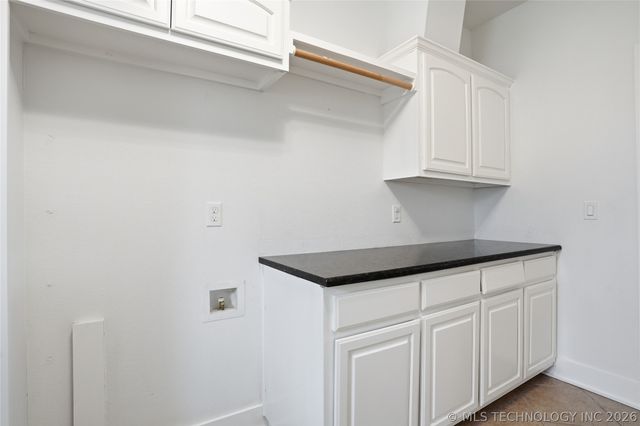 16802 S 11th West Avenue, Glenpool, OK 74033