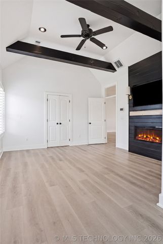 16802 S 11th West Avenue, Glenpool, OK 74033