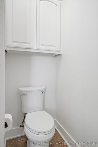 16802 S 11th West Avenue, Glenpool, OK 74033