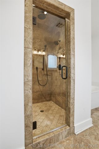 16802 S 11th West Avenue, Glenpool, OK 74033