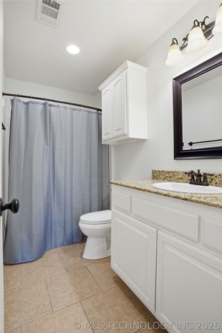 16802 S 11th West Avenue, Glenpool, OK 74033