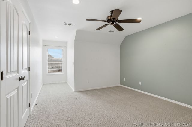 16802 S 11th West Avenue, Glenpool, OK 74033