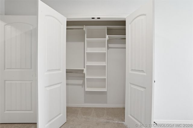 16802 S 11th West Avenue, Glenpool, OK 74033