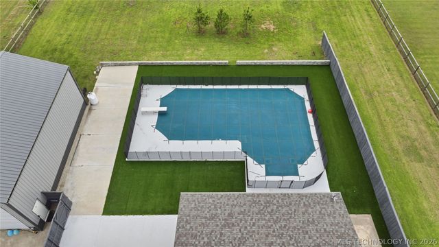 16802 S 11th West Avenue, Glenpool, OK 74033