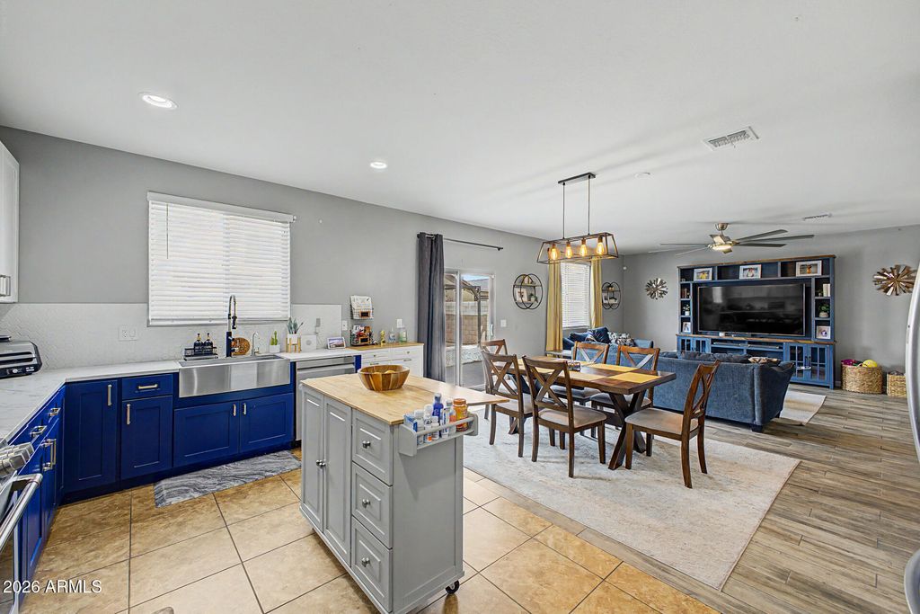 Image 18 of property listing at 21610 W ASHLEIGH MARIE Street, Buckeye, AZ 85326