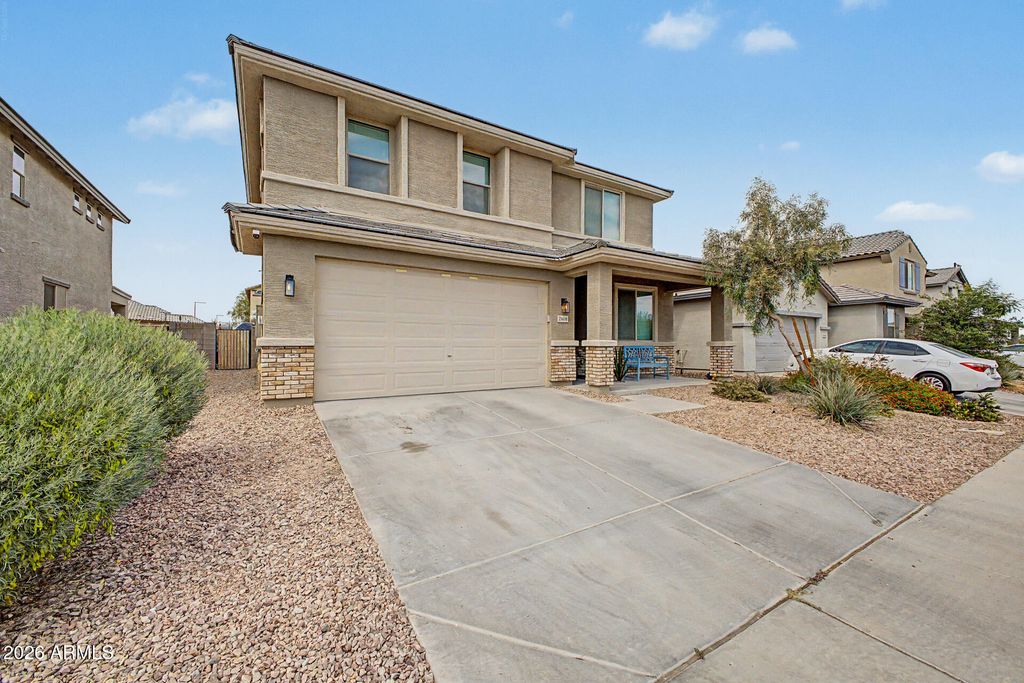 Image 3 of property listing at 21610 W ASHLEIGH MARIE Street, Buckeye, AZ 85326