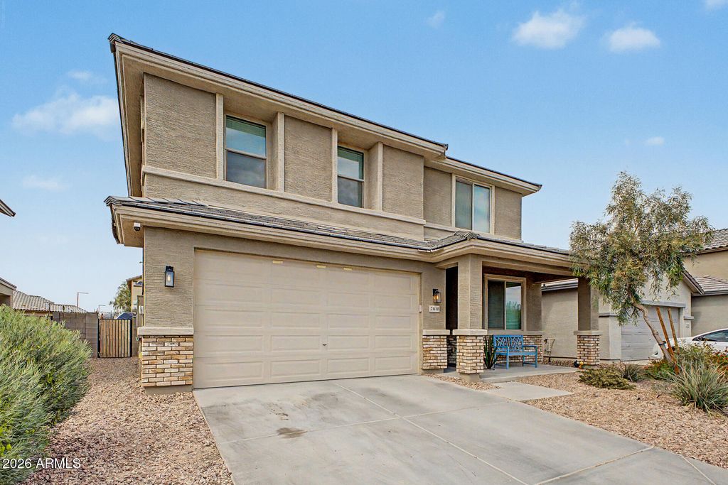 Image 4 of property listing at 21610 W ASHLEIGH MARIE Street, Buckeye, AZ 85326