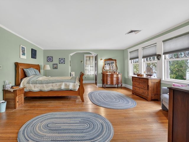 44 Hemlock Street, Needham, MA 02492