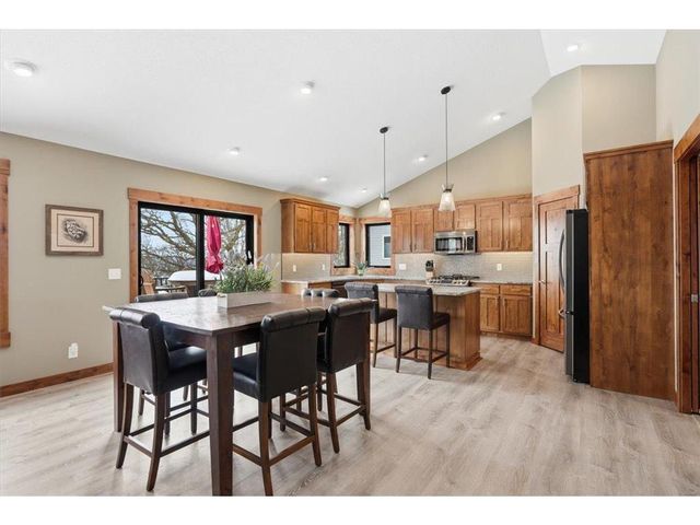 265 Vista Circle, River Falls, WI 54022