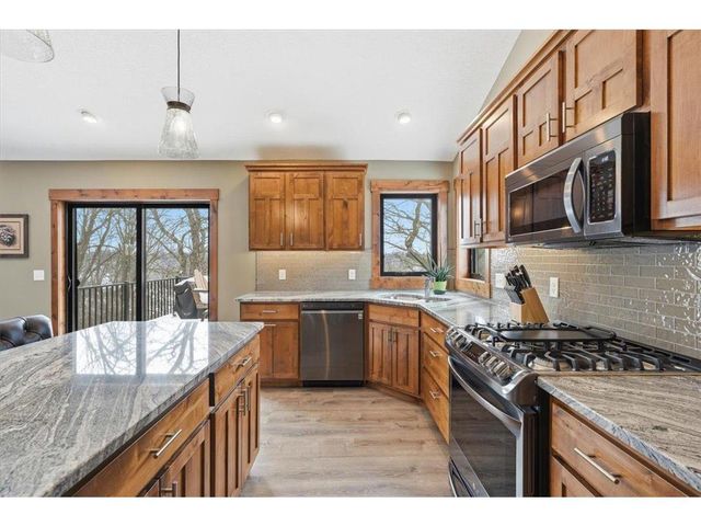 265 Vista Circle, River Falls, WI 54022