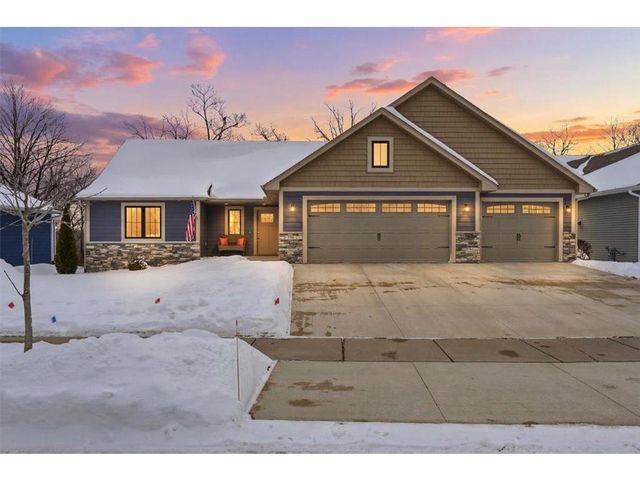 265 Vista Circle, River Falls, WI 54022