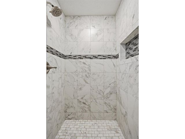 265 Vista Circle, River Falls, WI 54022