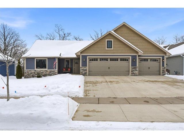 265 Vista Circle, River Falls, WI 54022