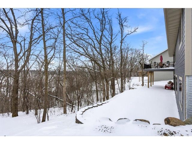 265 Vista Circle, River Falls, WI 54022