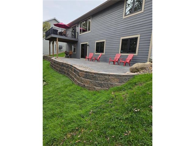 265 Vista Circle, River Falls, WI 54022