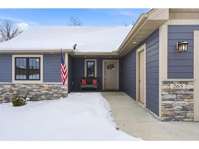 265 Vista Circle, River Falls, WI 54022