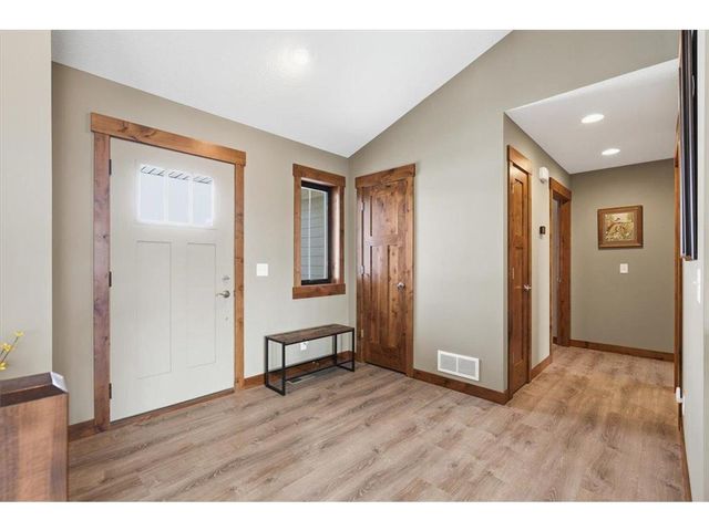 265 Vista Circle, River Falls, WI 54022