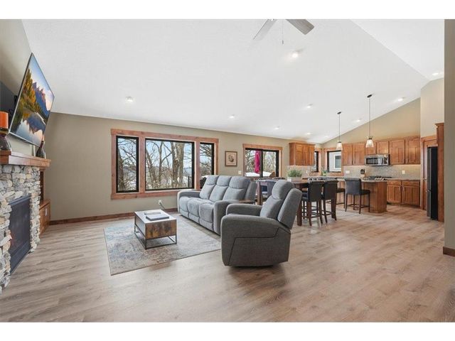 265 Vista Circle, River Falls, WI 54022