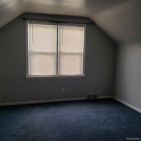 2043 Mill Street, Lincoln Park, MI 48146