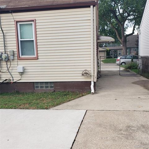 2043 Mill Street, Lincoln Park, MI 48146