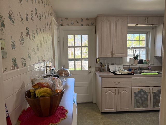 45 Mcphee Road 1, Framingham, MA 01701