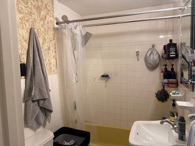 45 Mcphee Road 1, Framingham, MA 01701